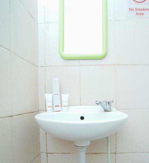 ペンション Mojokerto Classic Homestay