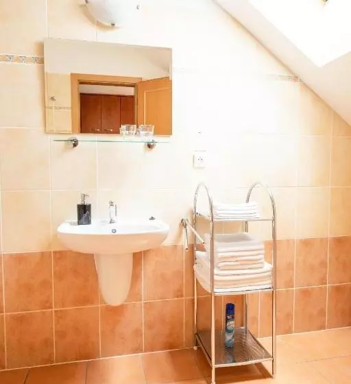 Majatalo Penzion Rondo