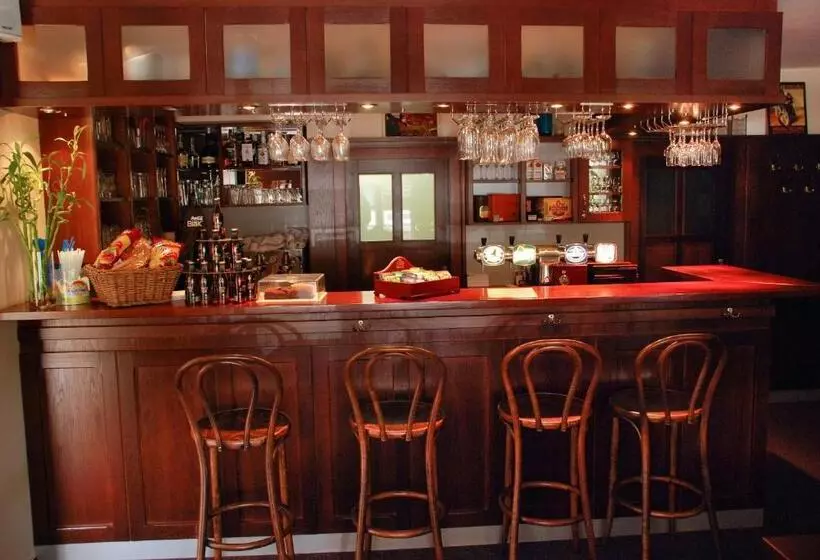 Majatalo Penzion Rondo