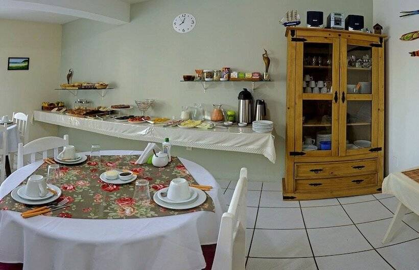 پانسیون Pousada Do Sol Garopaba