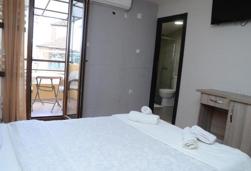 پانسیون Villa Konzuli