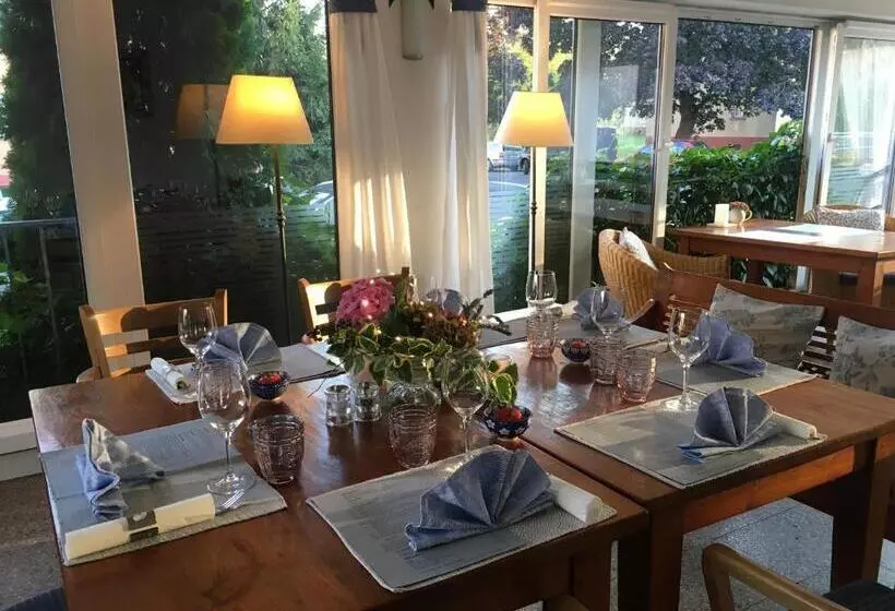 Pension A Restaurace Filip Ii