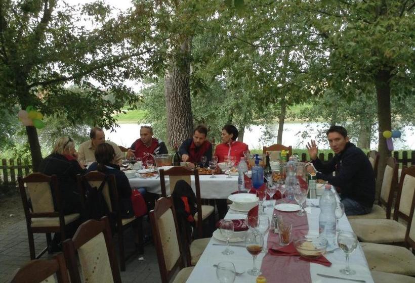 Sobri Halászcsárda és Panzió