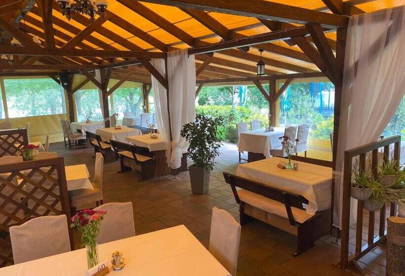 Sobri Halászcsárda és Panzió