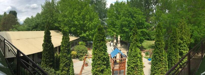 Sobri Halászcsárda és Panzió