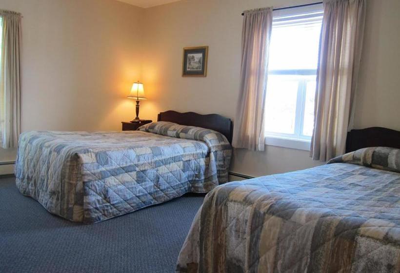 הוסטל The Island Inn