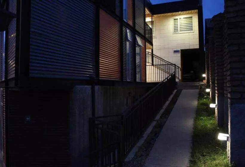 Apart Hotel Quillango