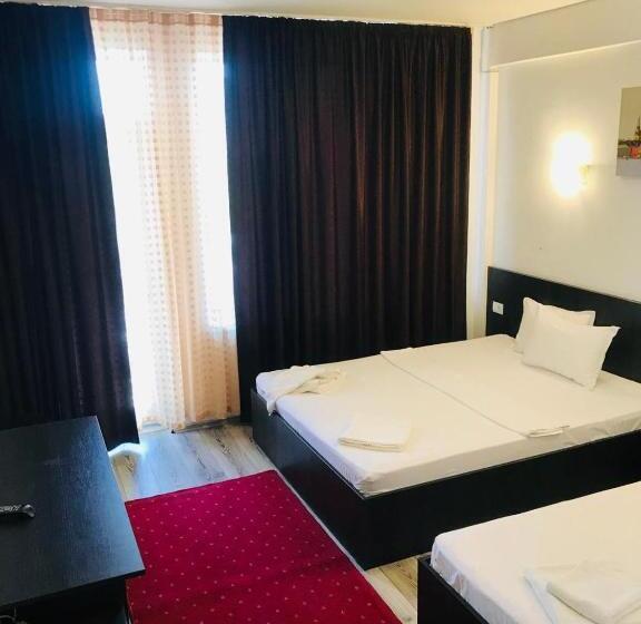 پانسیون Casa On