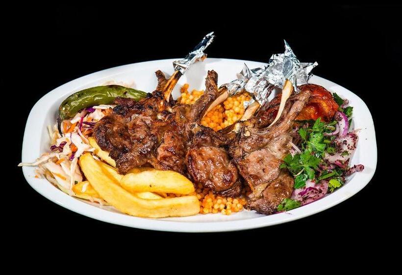 پانسیون Casa On