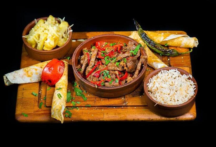 پانسیون Casa On