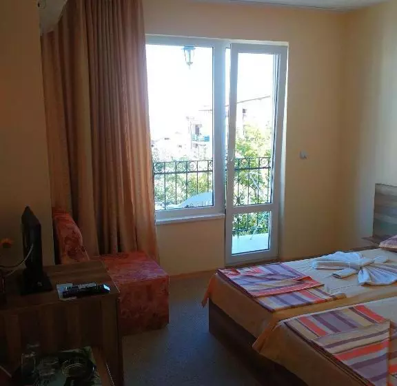ペンション Fits Guest House