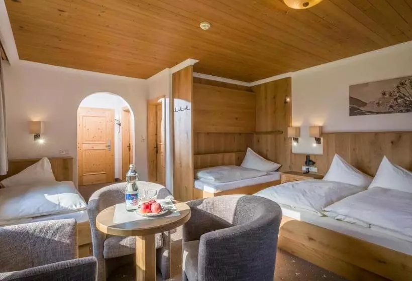 Majatalo Garni Klocker