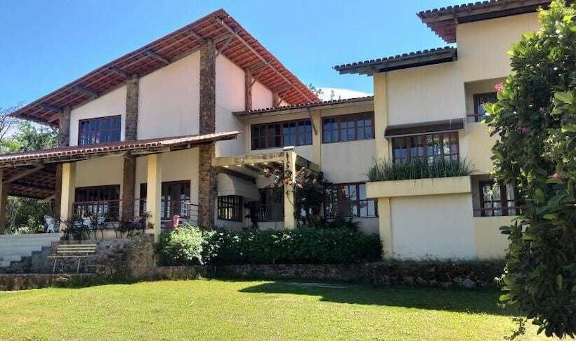 膳宿费 Pousada Calugi