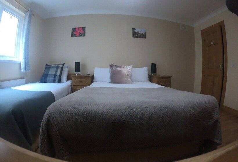 Пансион The Foggy Dew Inn