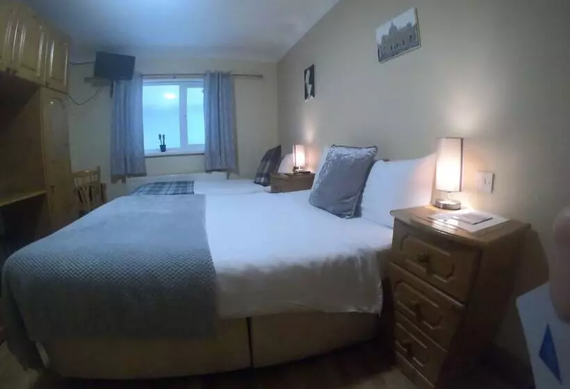 پانسیون The Foggy Dew Inn