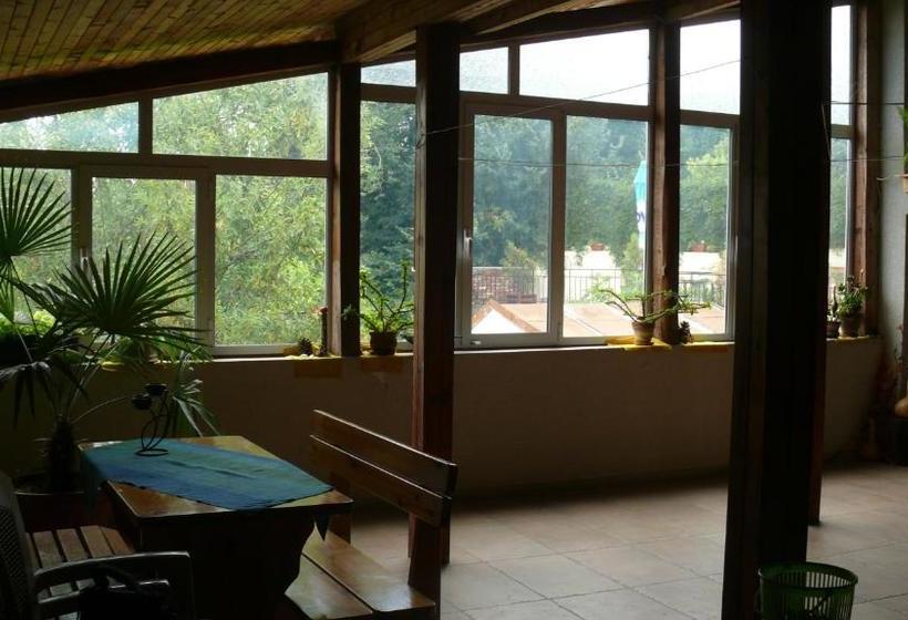 پانسیون Villa Climate Guest House