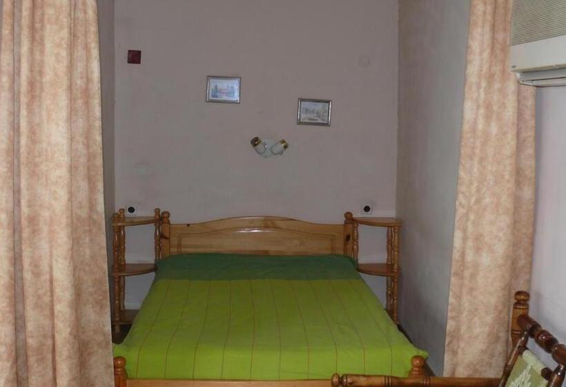 پانسیون Villa Climate Guest House