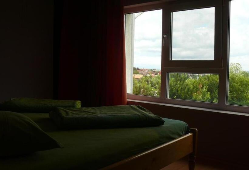 پانسیون Villa Climate Guest House