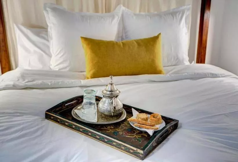 Riad Amaris