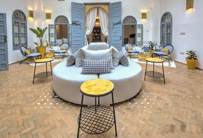 Riad Amaris