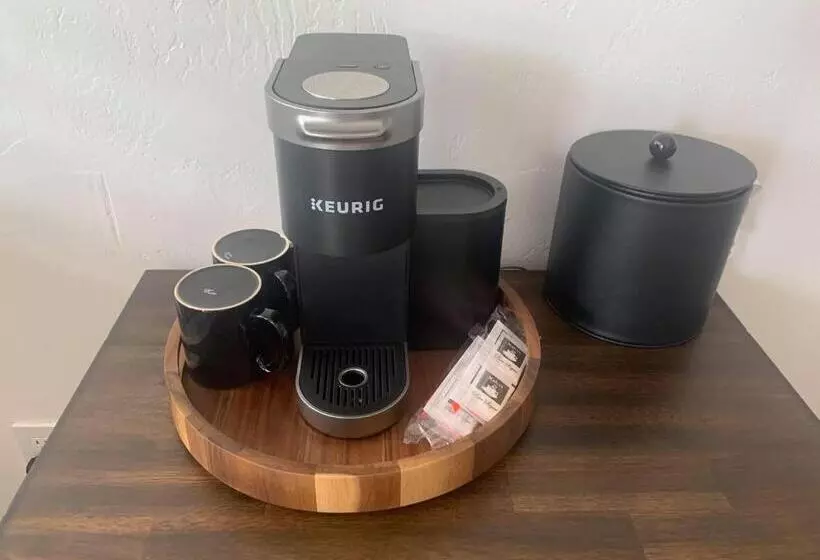 Retkeilymaja Hanging Lake Inn