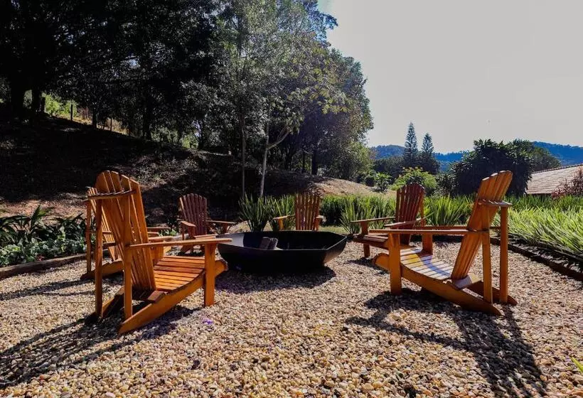 ユースホステル Pousada Vale Do Dinossauro