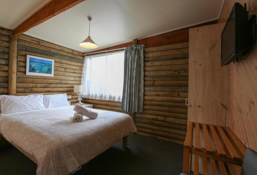 Lazy Acre Log Cabins