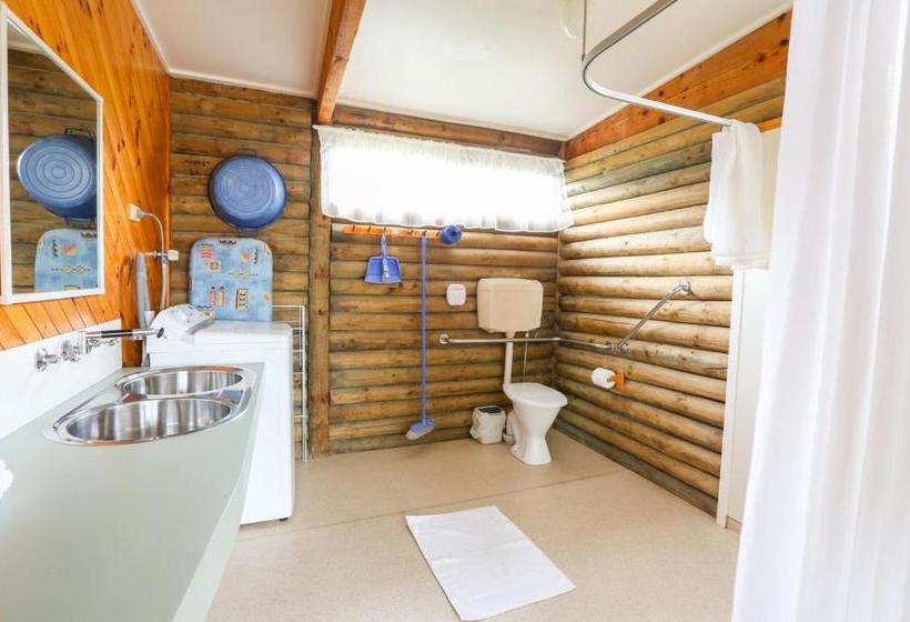 Lazy Acre Log Cabins