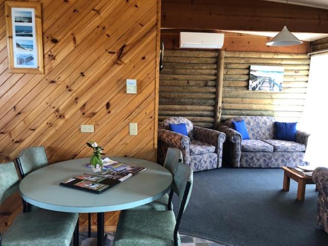 Lazy Acre Log Cabins