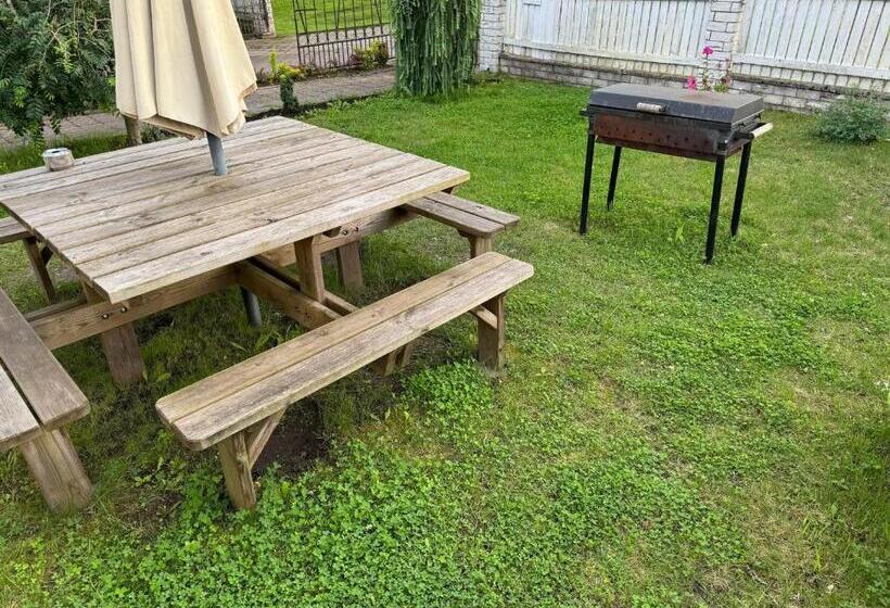 پانسیون Aare Accommodation