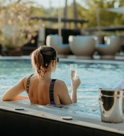 膳宿费 Butik Design Rooms