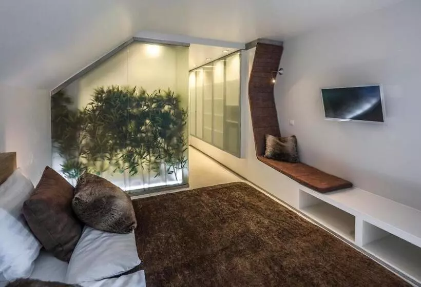ペンション Butik Design Rooms