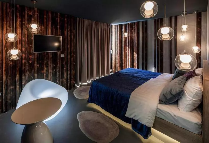 ペンション Butik Design Rooms
