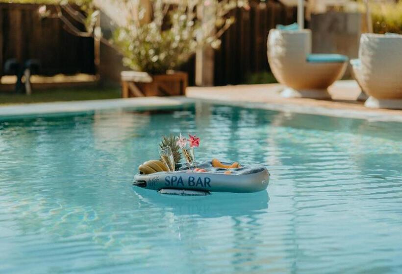 膳宿费 Butik Design Rooms