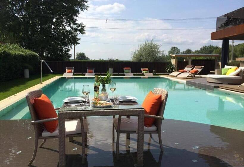 膳宿费 Butik Design Rooms