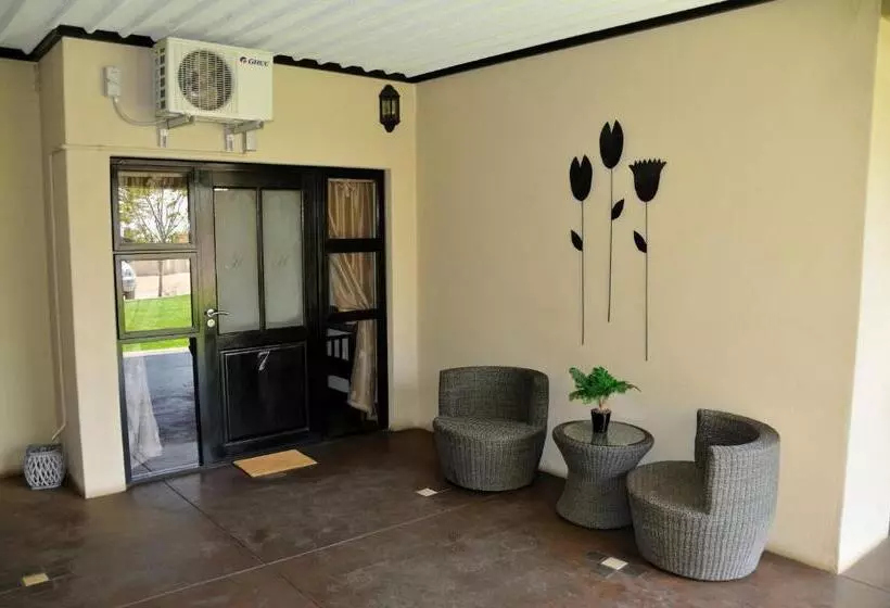 پانسیون Hadassa Guest House