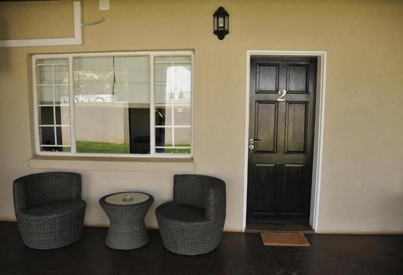 پانسیون Hadassa Guest House