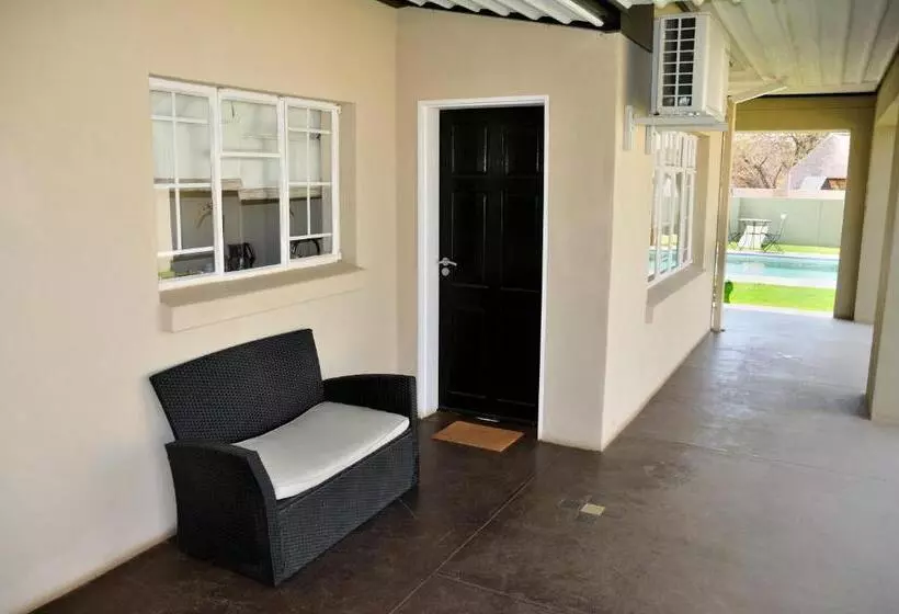 پانسیون Hadassa Guest House