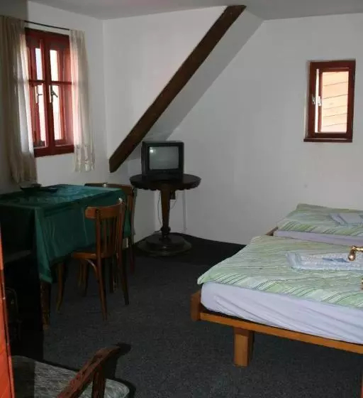 Majatalo Penzion Novopacké Sklepy