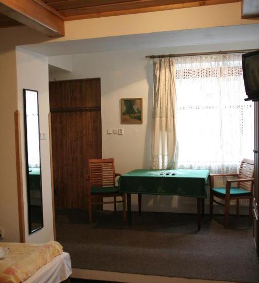 פנסיון Penzion Novopacké Sklepy