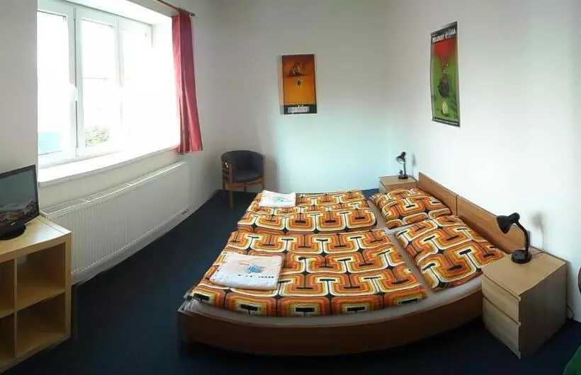 Majatalo Penzion Novopacké Sklepy