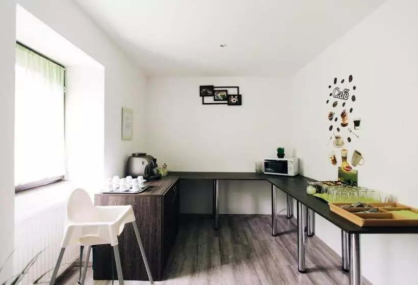 Vén Diófa De Lux Panzió