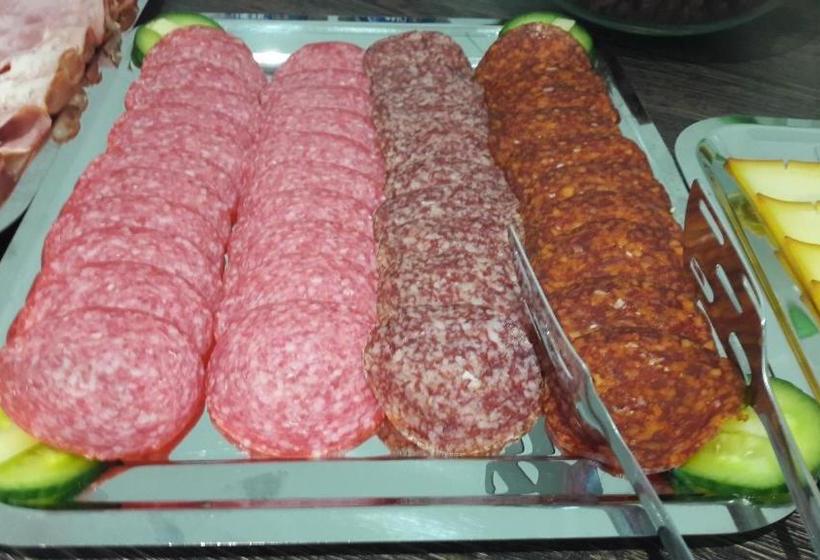 Vén Diófa De Lux Panzió