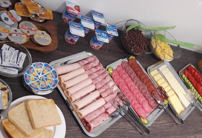 Vén Diófa De Lux Panzió