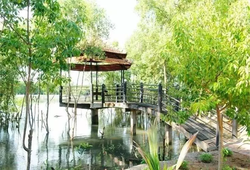 استراحتگاه River Ray Estates