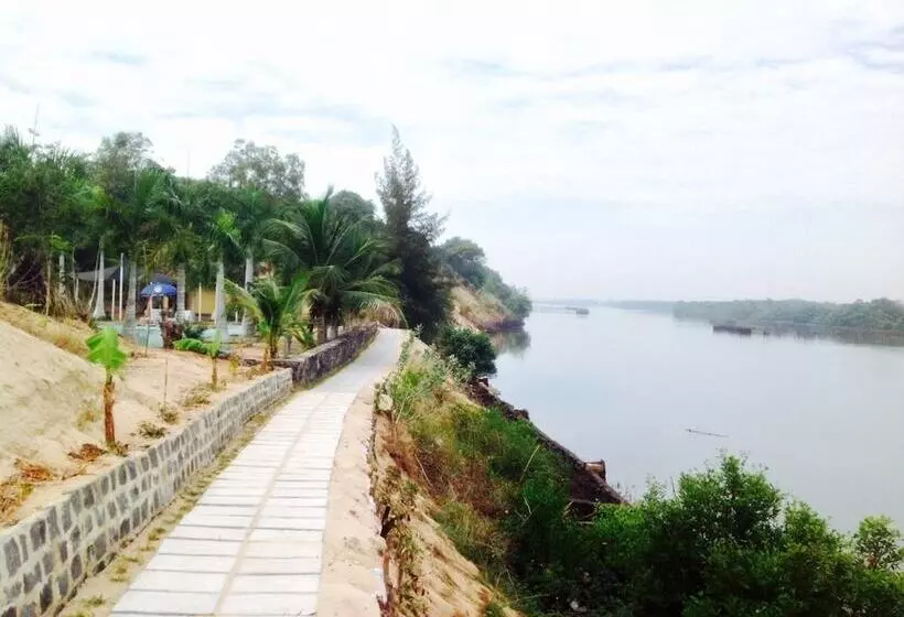 استراحتگاه River Ray Estates