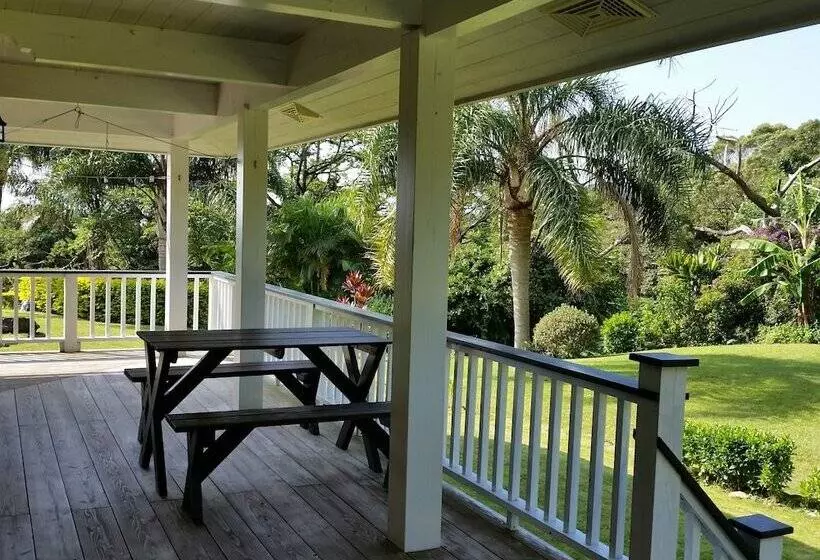 Majatalo Cottage Hana Mana