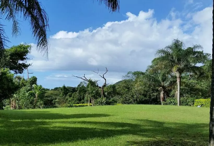 Majatalo Cottage Hana Mana