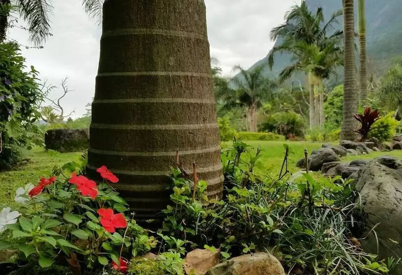 Majatalo Cottage Hana Mana