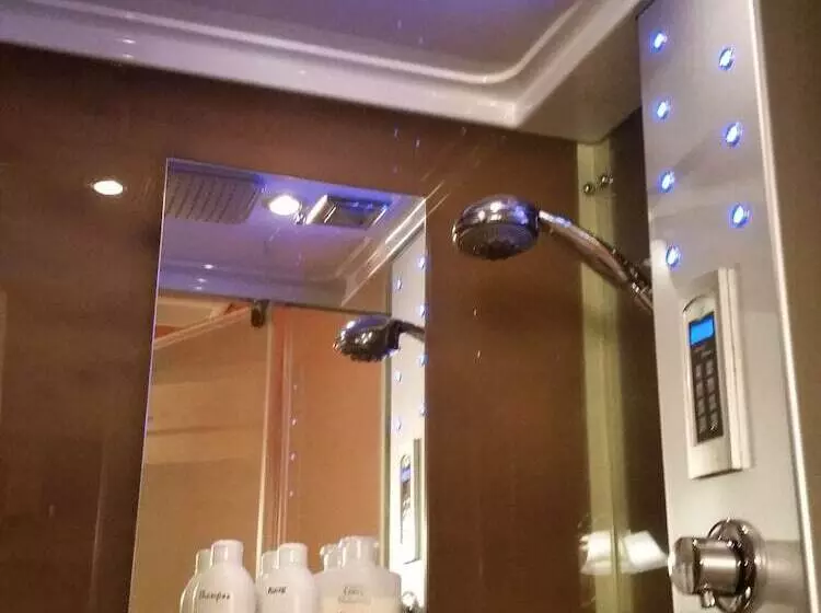 Majatalo Cottage Hana Mana